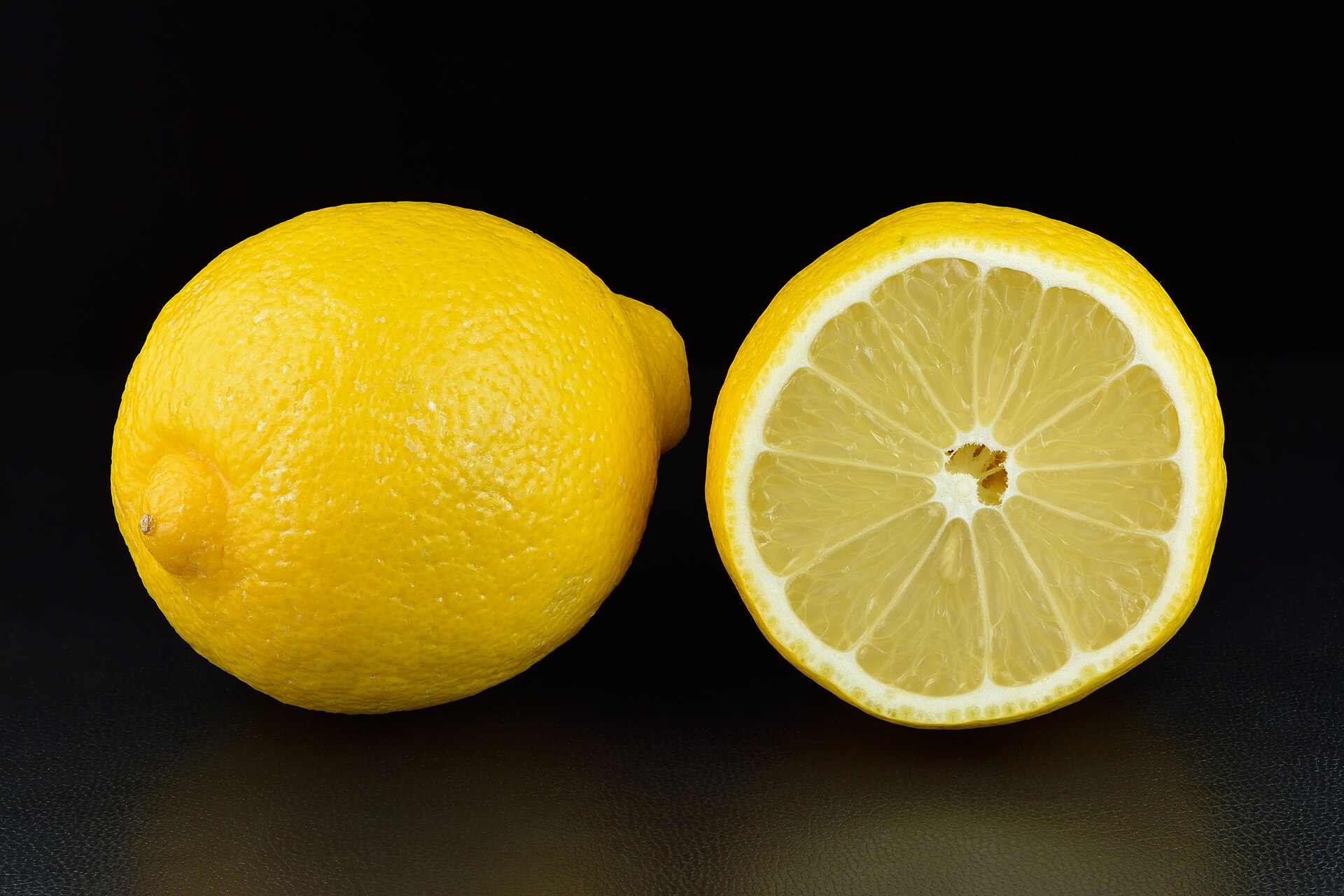 Meyer lemon on the tree